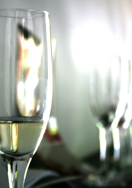 Crémant d’Alsace Blanc       Blanc de noirs Demi-sec - Vin Blanc - Photo de starglide - 101Pairing.com