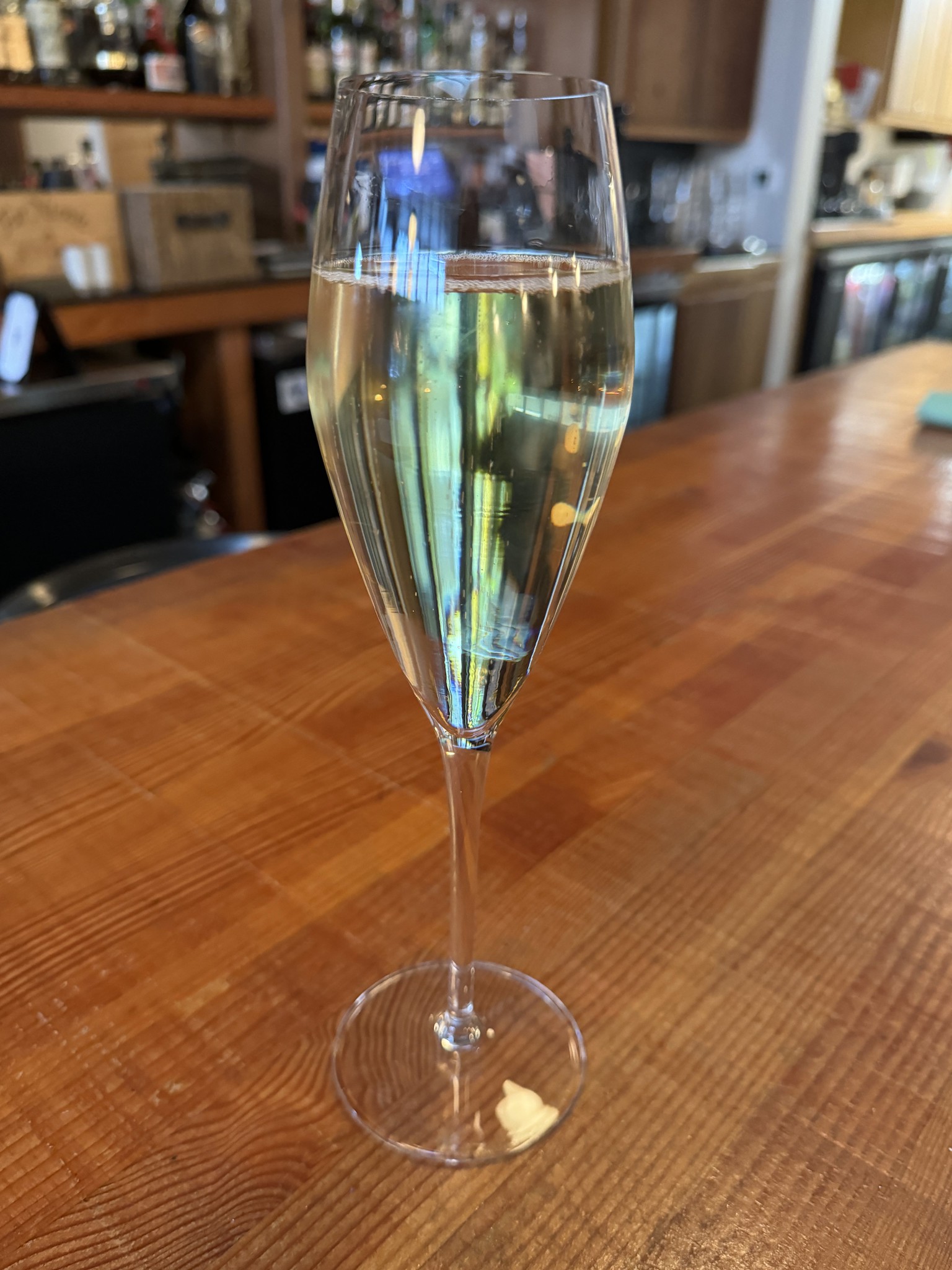 Montlouis sur Loire Blanc     Mousseux - Vin Blanc - Photo de Sarah Stierch - 101Pairing.com