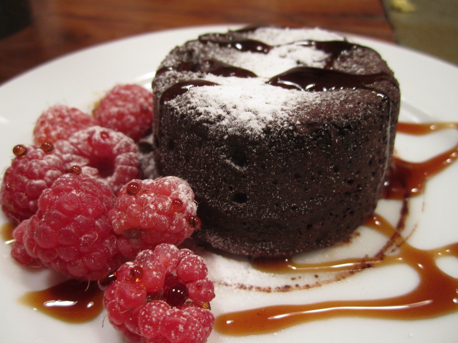 Coulant au chocolat et à la framboise - Photo de Annie Mole - 101Pairing.com