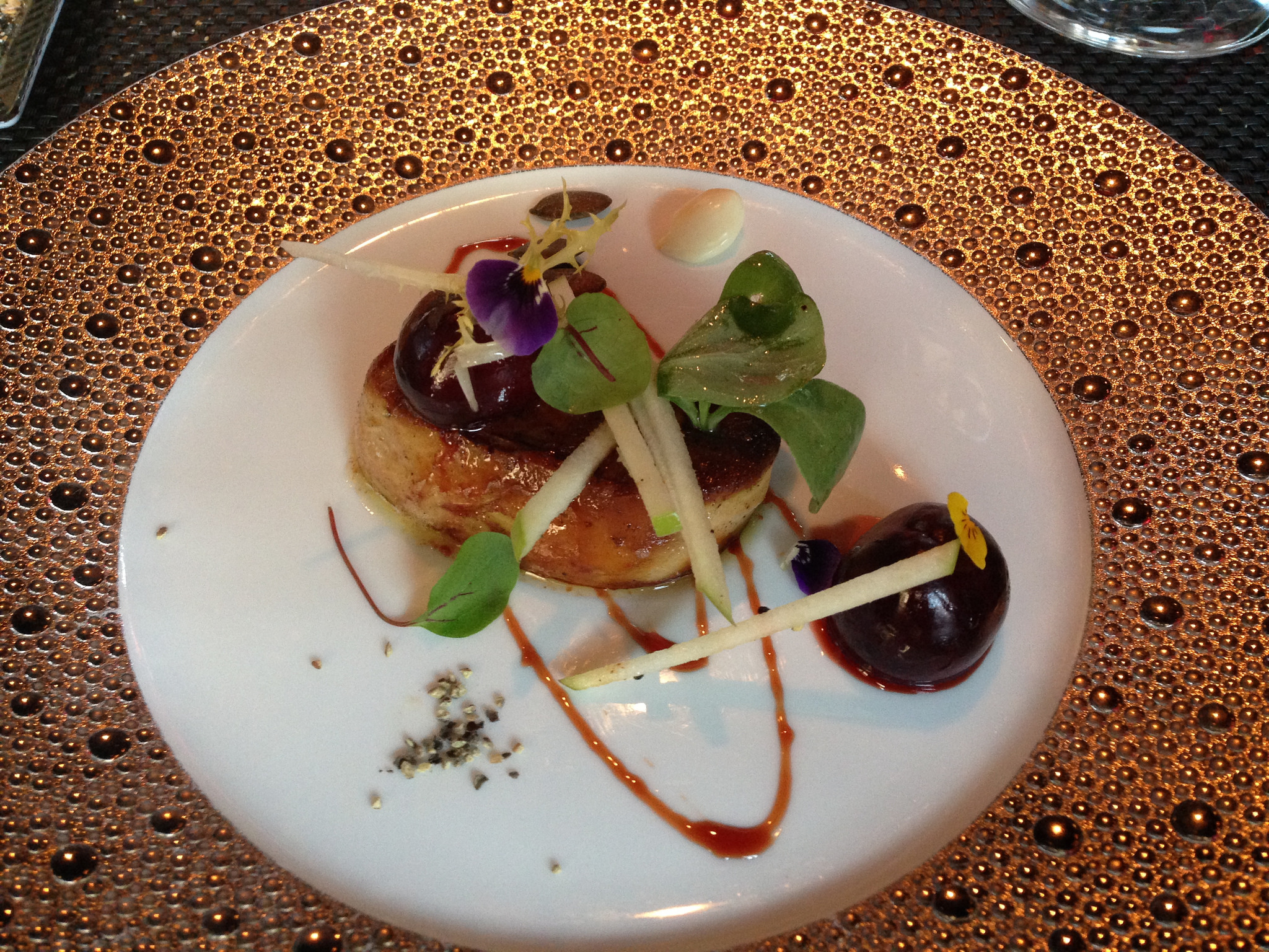 Escalope de foie gras de canard à la poêle au vinaigre de framboise - Photo de Navin75 - 101Pairing.com