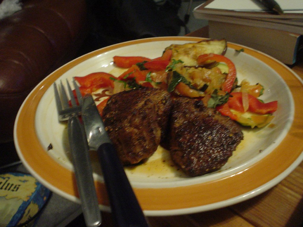 Agneau au romarin avec une ratatouille - Photo de evilhayama - 101Pairing.com