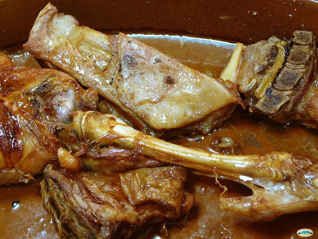 Agneau de lait rôti - Photo de juantiagues - 101Pairing.com