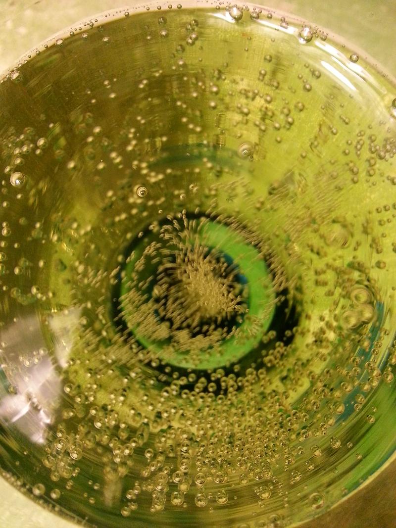 Crémant d’Alsace Blanc Brut non dosé - Vins effervescents blancs - Photo de Felicia Rock - 101Pairing.com