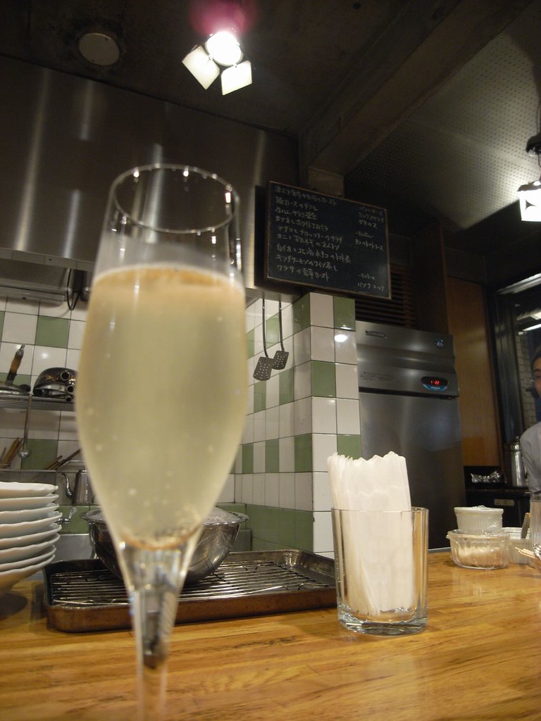 Crémant d’Alsace Blanc de blancs Demi-sec - Vins effervescents blancs - Photo de kobakou - 101Pairing.com