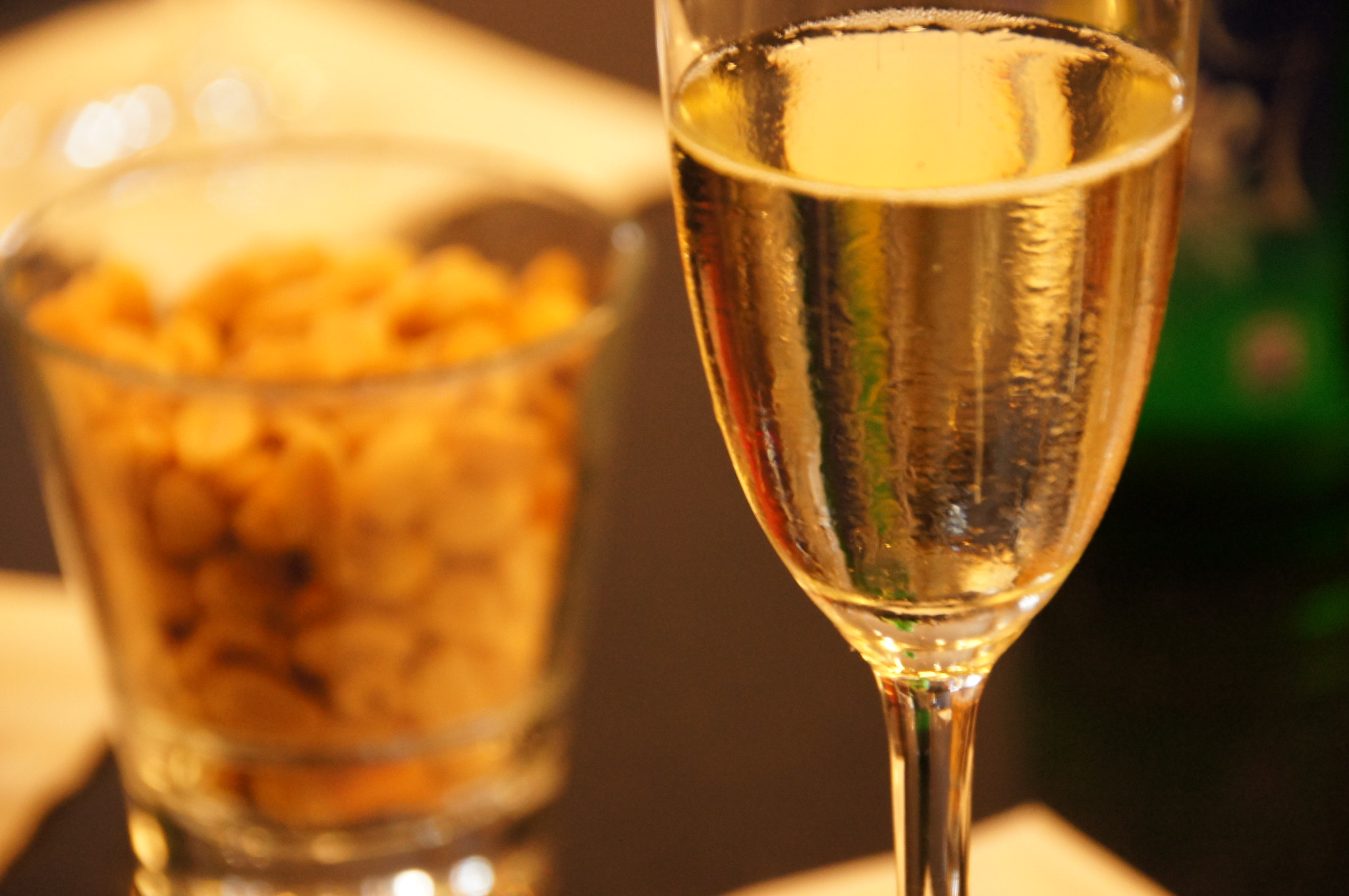 Crémant d’Alsace Pinot gris - Vins effervescents blancs - Photo de Fredrik Rubensson - 101Pairing.com