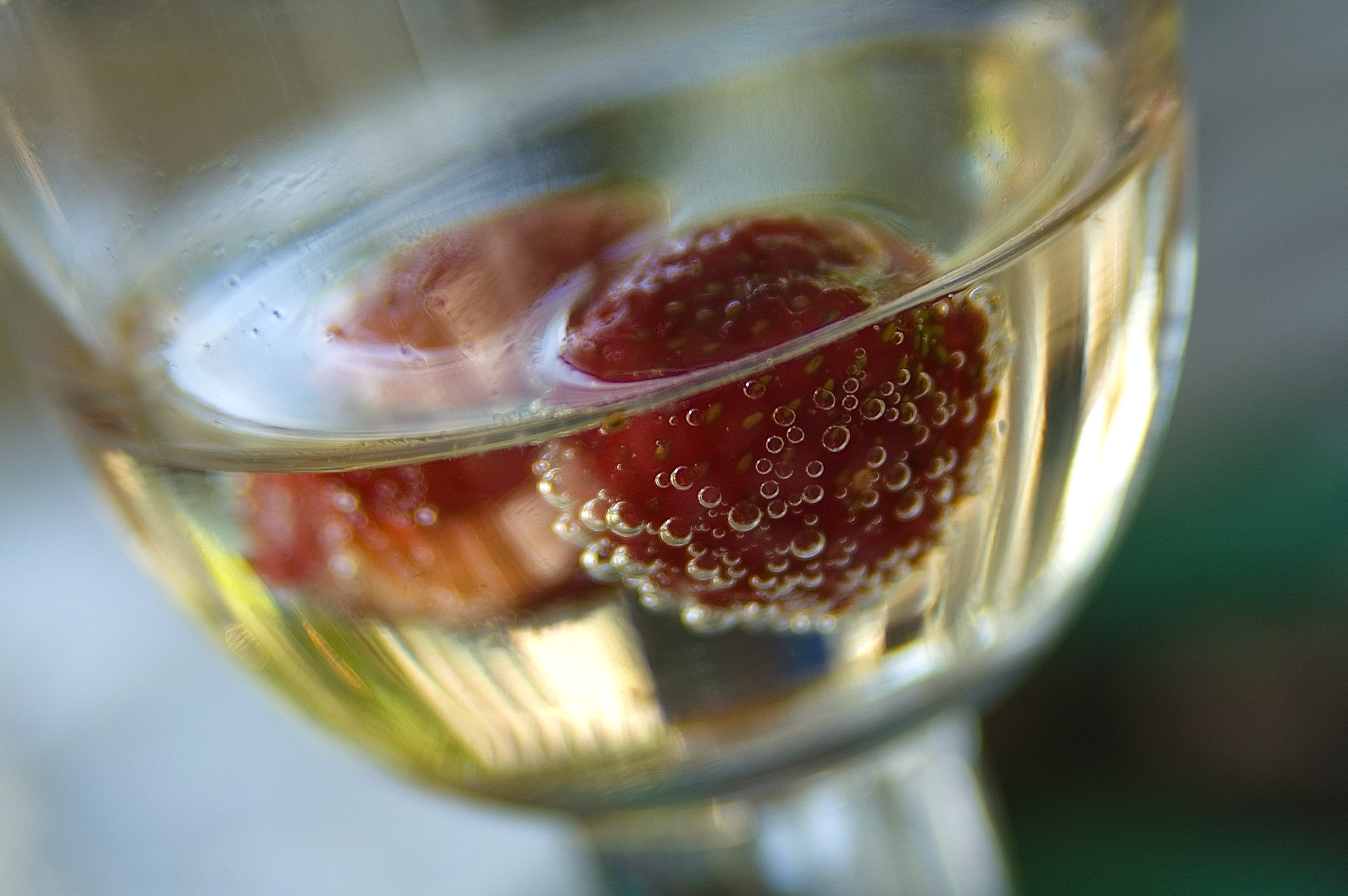 Crémant du Jura Blanc Doux - Vins effervescents blancs - Photo de Anssi Koskinen - 101Pairing.com