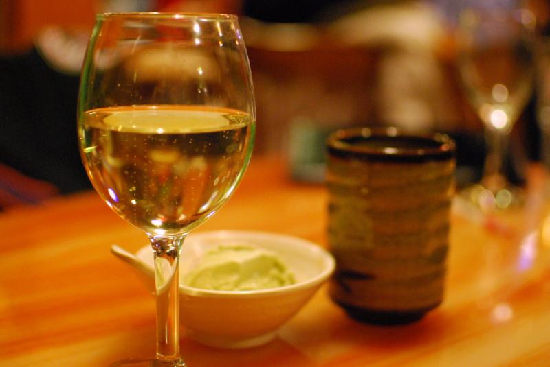 Champagne Blanc de blancs Doux - Vins effervescents blancs - Photo de slgckgc - 101Pairing.com