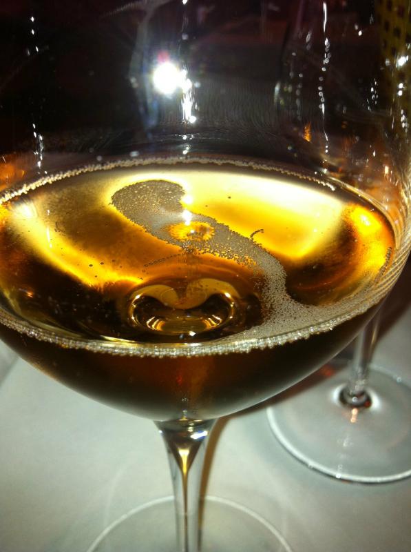 Champagne Premier cru Mutigny Blanc de noirs Demi-sec - Vins effervescents blancs - Photo de William Lachance - 101Pairing.com