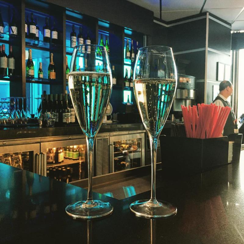 Crémant du Jura Blanc de blancs Brut - White sparkling wines - Photo de AJ LEON - 101Pairing.com