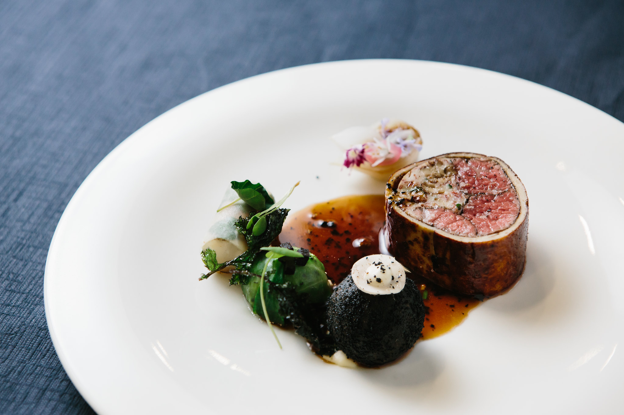 Filet de boeuf en croûte au foie gras et aux truffes - Photo de ELO-säätiö - 101Pairing.com