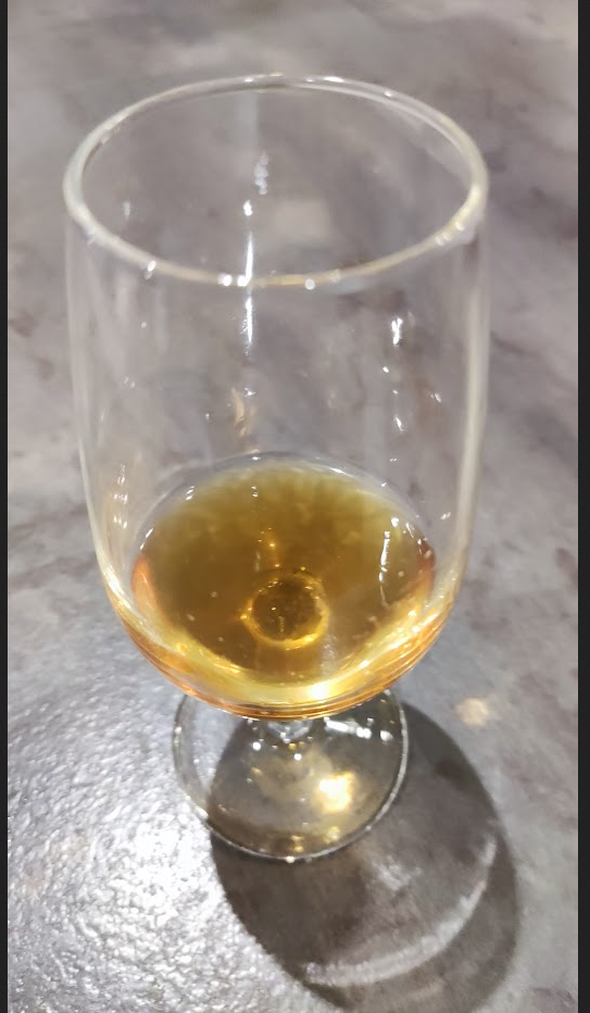 Calvados Pays d’Auge Trois étoiles - Eaux-de-vie et liqueurs - Photo de Sylvain Torchet - 101Pairing.com