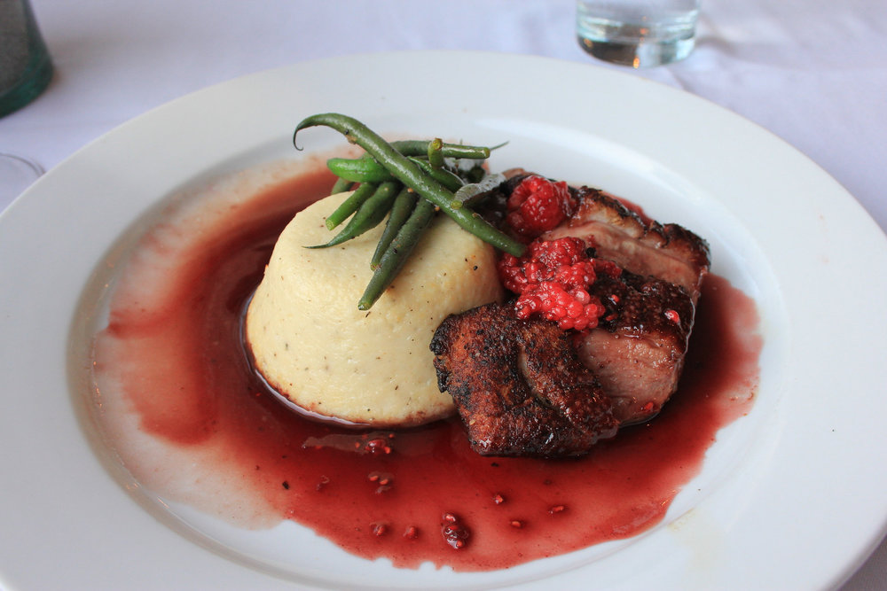 Magret de canard aux framboises