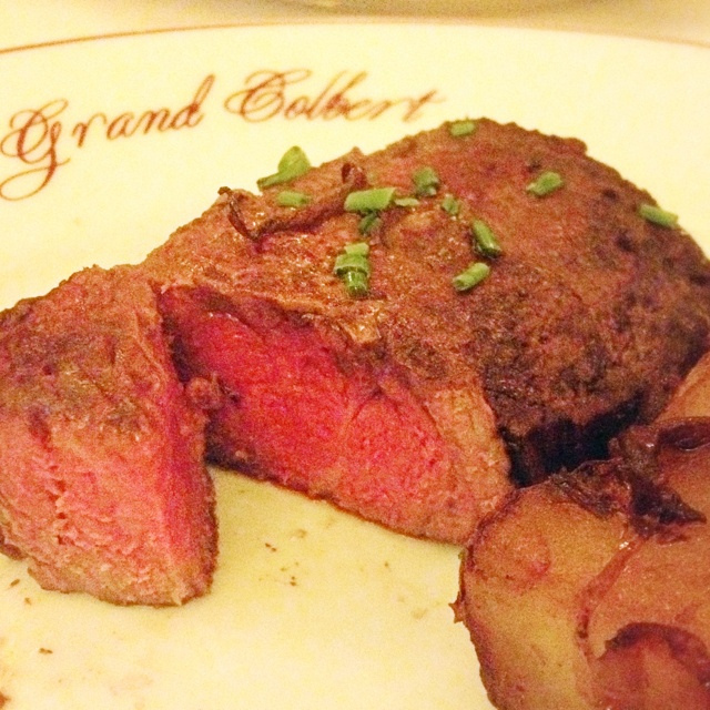 Chateaubriand grillé - Photo de Le Grand Colbert - 101Pairing.com