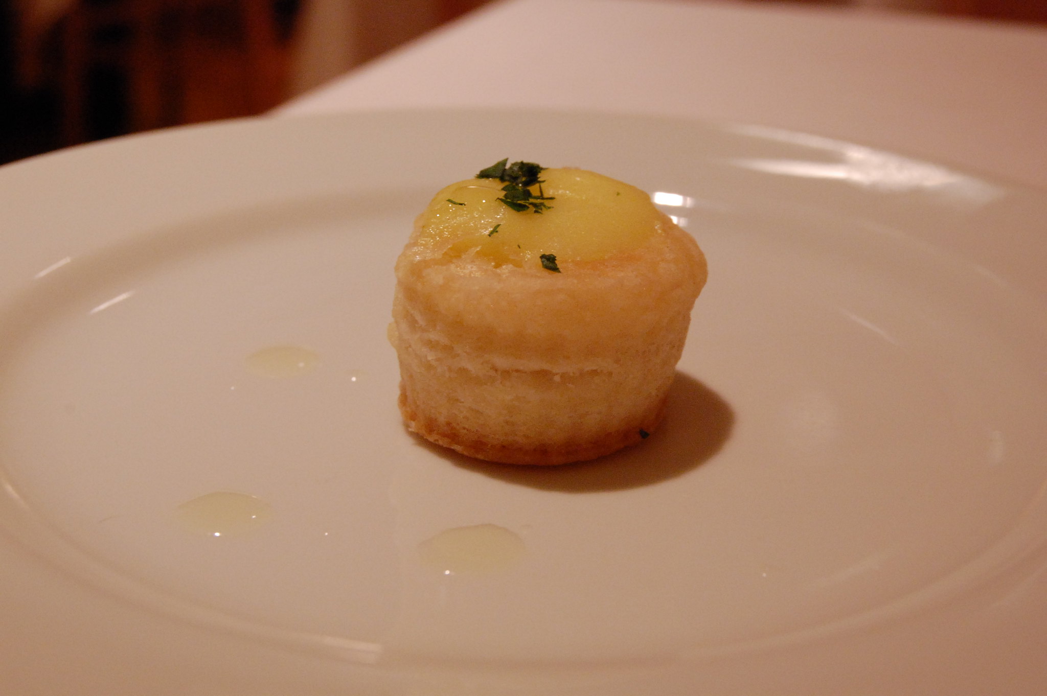 Feuilleté de foie gras de canard à la truffe noire - Photo de stu_spivack - 101Pairing.com