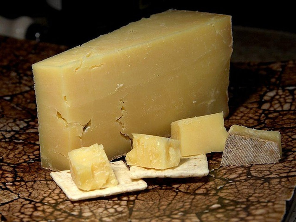 Bleu mont dairy bandaged Cheddar