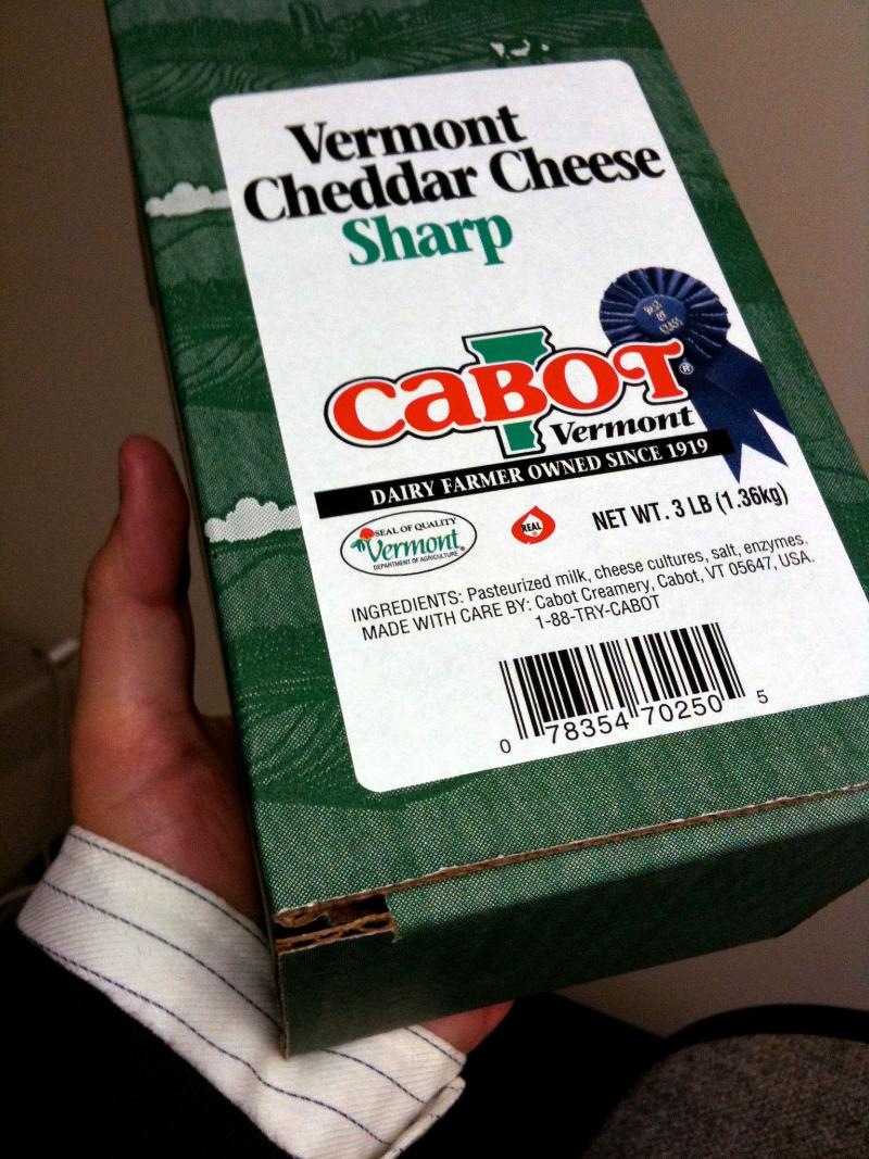 Cabot Clothbound Cheddar - Photo de Steam Pipe Trunk Distribution Venue - 101Pairing.com