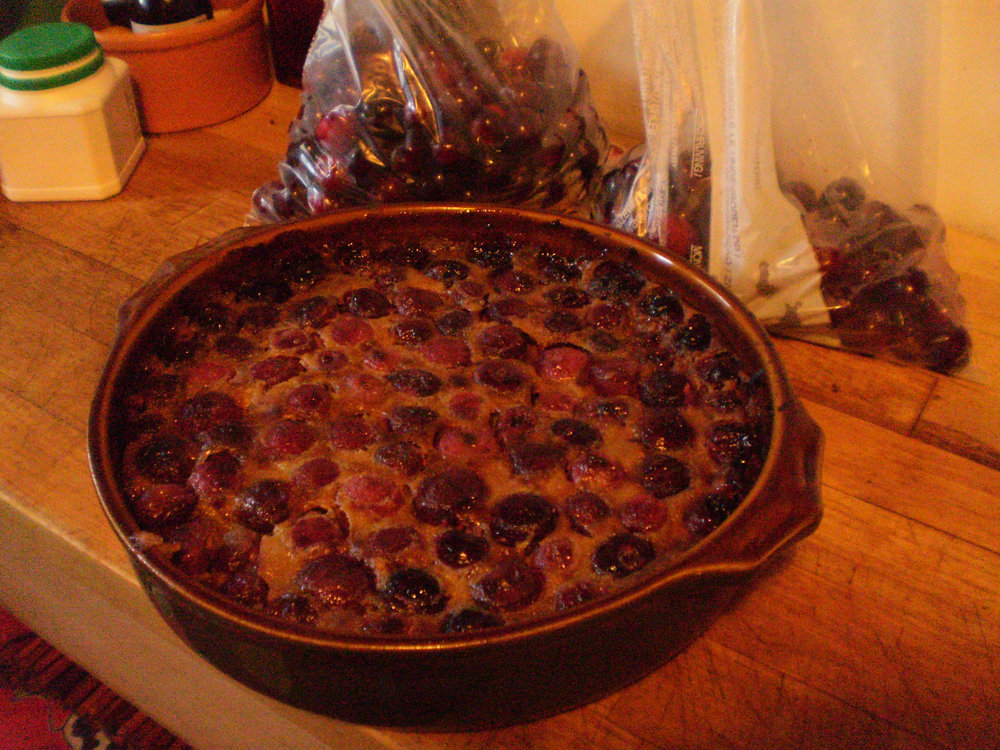 Clafoutis avec des raisins secs macérés au rhum