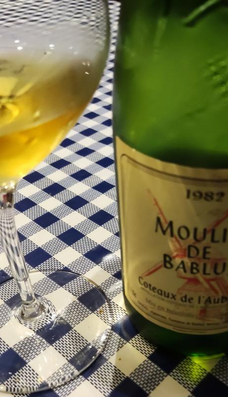 Coteaux de l’Aubance - Vins moelleux et liquoreux blancs - Photo de Sylvain Torchet - 101Pairing.com