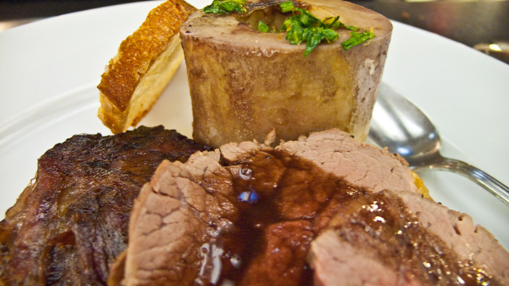 Côte de bœuf à la moelle - Photo de Edsel Little - 101Pairing.com