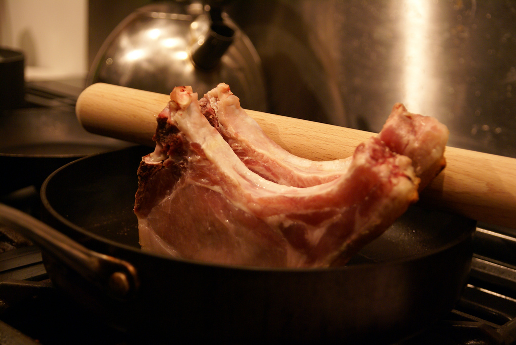 Côte de porc sauce moutarde - Photo de Mark, Vicki, Ellaura and Mason - 101Pairing.com