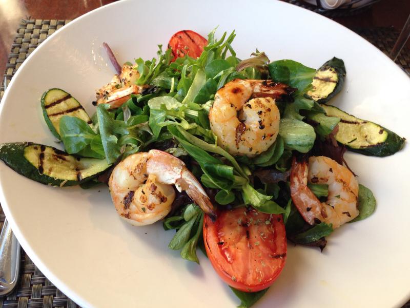 Crevettes grillées à la sauce cocktail - Photo de Neeta Lind - 101Pairing.com