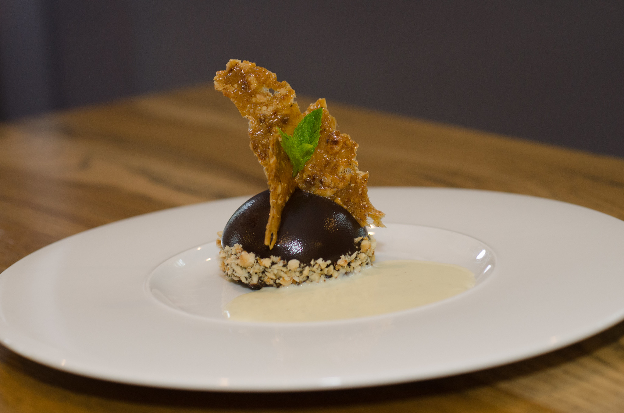 Dacquoise au chocolat - Photo de Kurman Communications, Inc. - 101Pairing.com