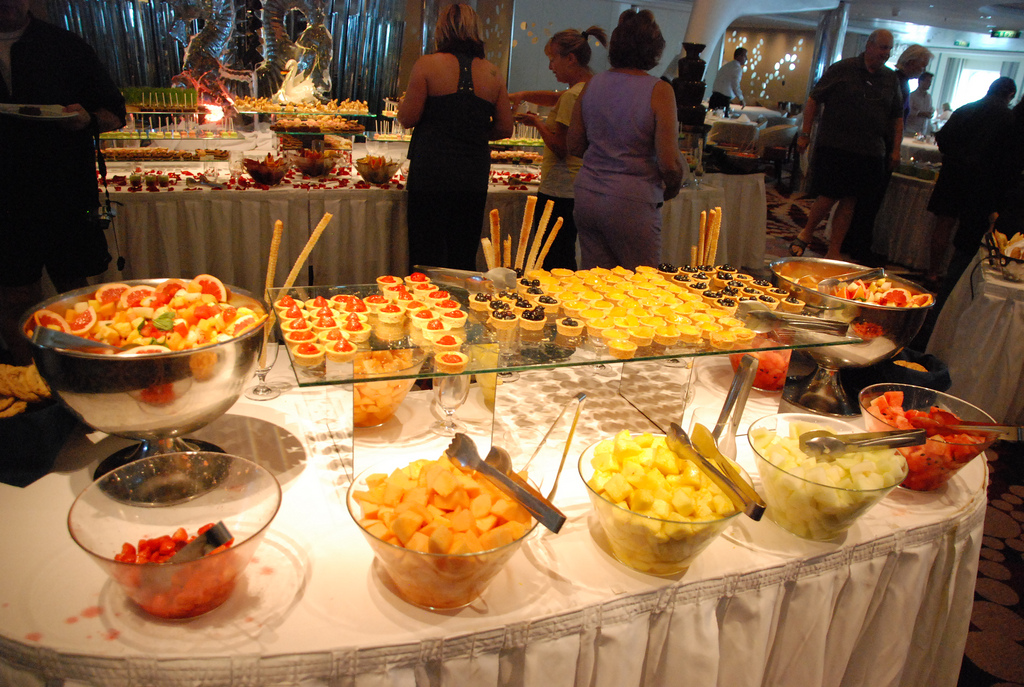 Dessert à base de fruits exotiques - Photo de Joe Ross - 101Pairing.com