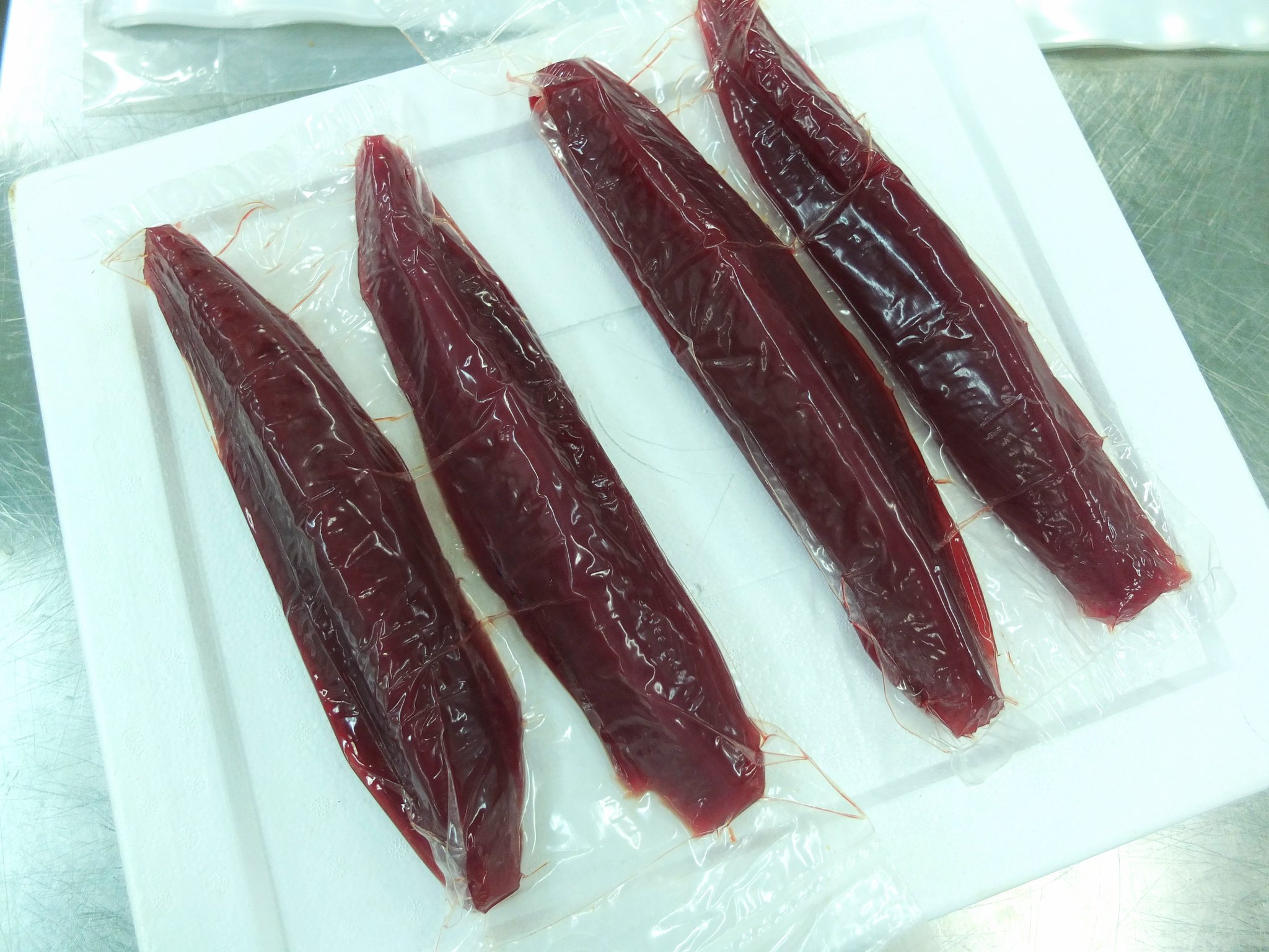 Filet de thon en cocotte - Photo de Food Stories - 101Pairing.com