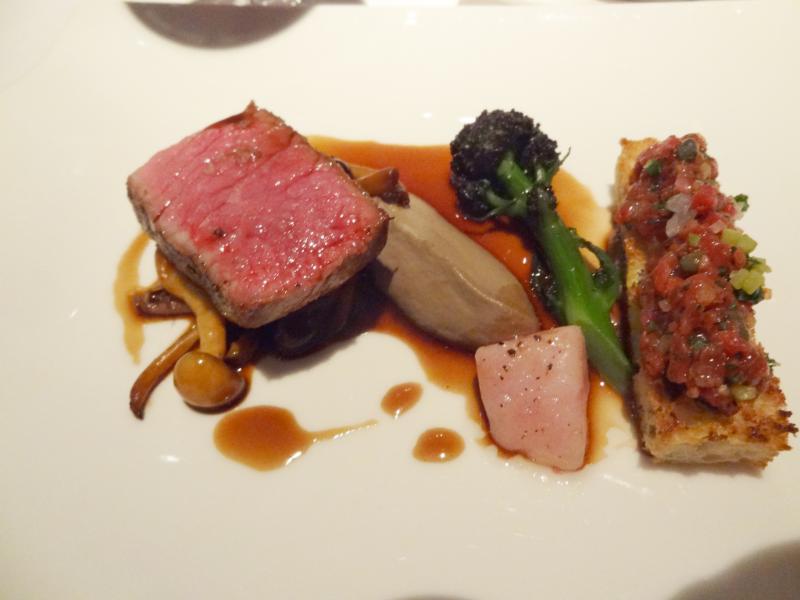 Filet de bœuf aux champignons - Photo de Ross Bruniges - 101Pairing.com