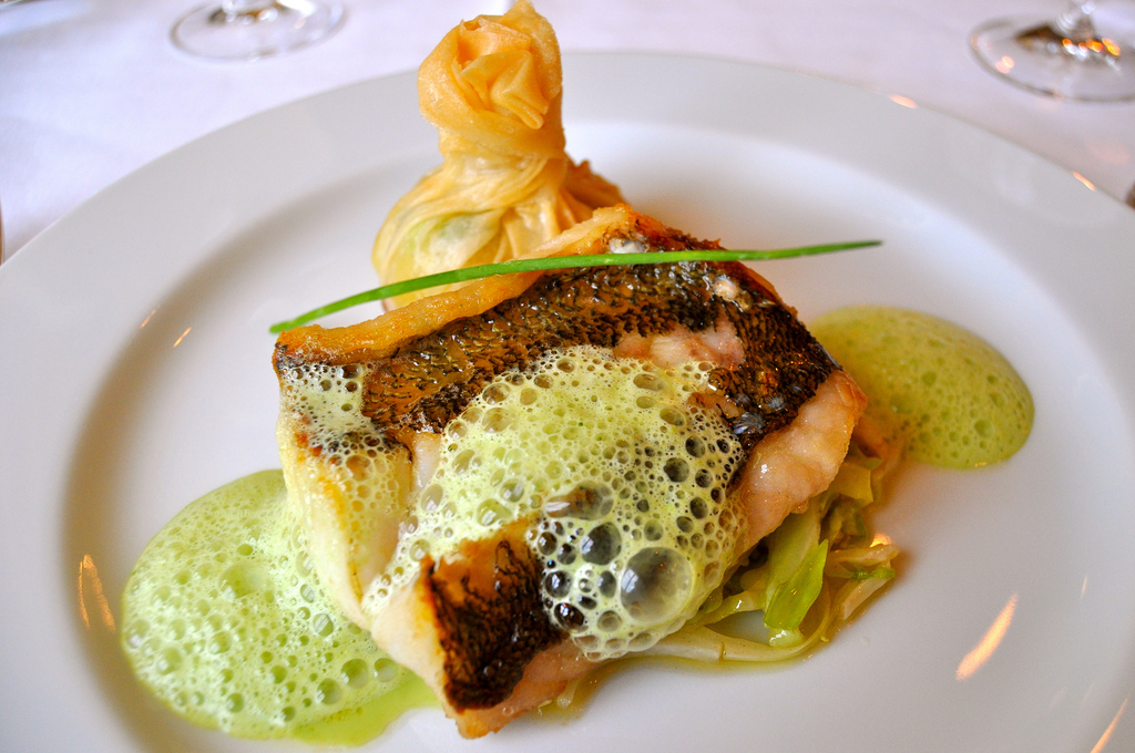 Filet de sole avec une sauce aux champignons - Photo de Sarah Ackerman - 101Pairing.com