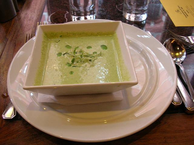 Gaspacho aux poivrons verts - Photo de Mo Riza - 101Pairing.com