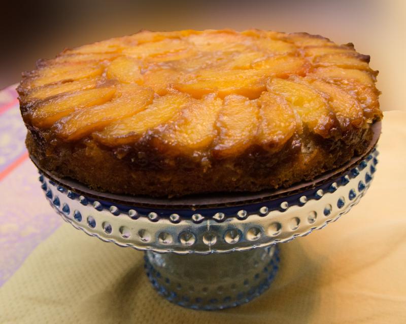 Gâteau renversé à la pêche - Photo de Kurman Communications, Inc. - 101Pairing.com