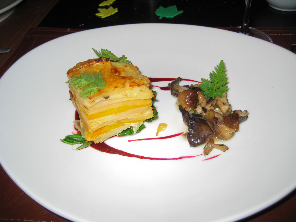 Gratin de pommes de terre aux champignons - Photo de Tim Sackton - 101Pairing.com