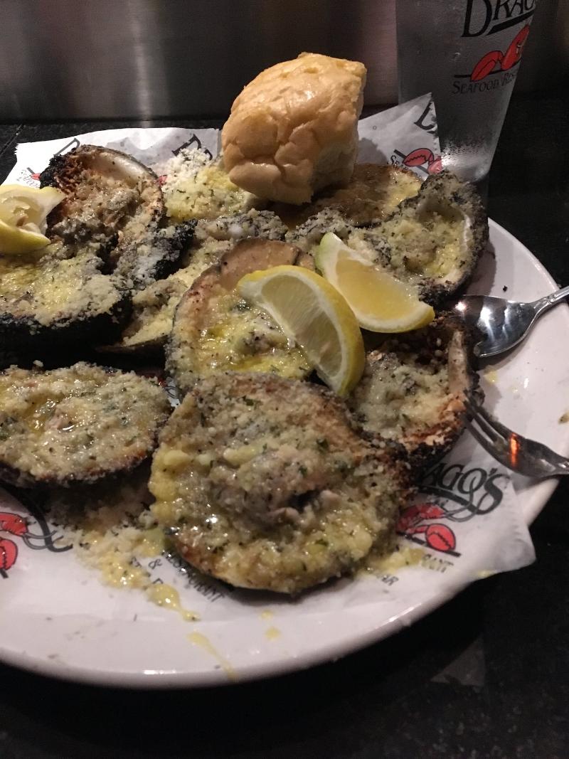 Huîtres gratinées au parmesan - Photo de Matthew Blaine - 101Pairing.com