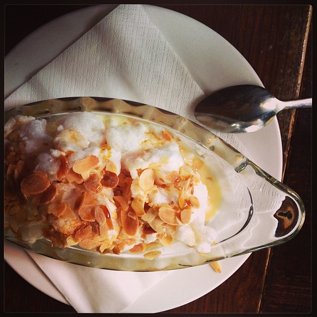 Ile flottante aux éclats de pistache - Photo de fiverlocker - 101Pairing.com