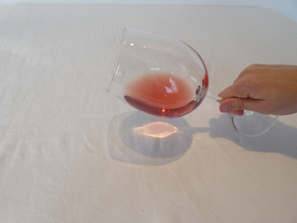 Irouléguy Rosé - Vins tranquilles rosés - Photo de Sylvain Torchet - 101Pairing.com