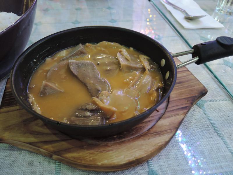 Langue de bœuf sauce madère - Photo de Tin Long Yeung - 101Pairing.com