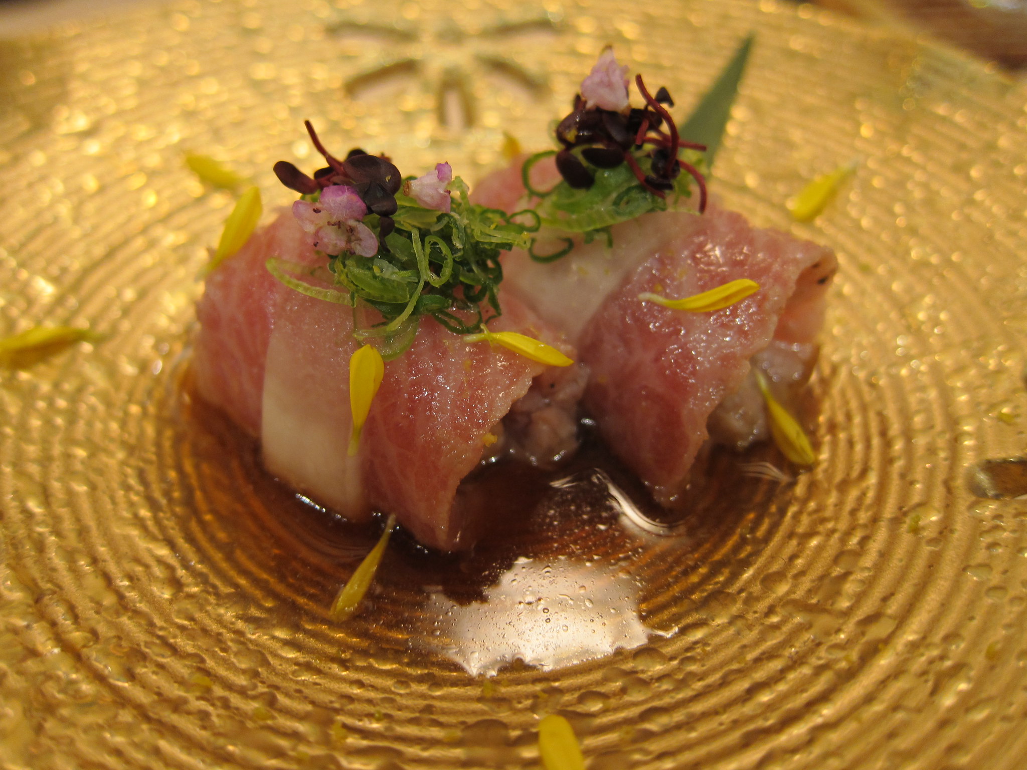 Gigot de lotte au lard - Photo de Case Simmons - 101Pairing.com