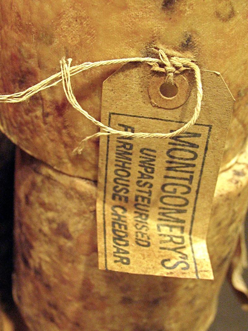 Montgomery&rsquo;s Cheddar - Photo de nerissa's ring - 101Pairing.com