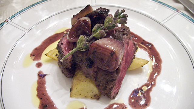 Onglet de bœuf à l’échalote - Photo de Edsel Little - 101Pairing.com