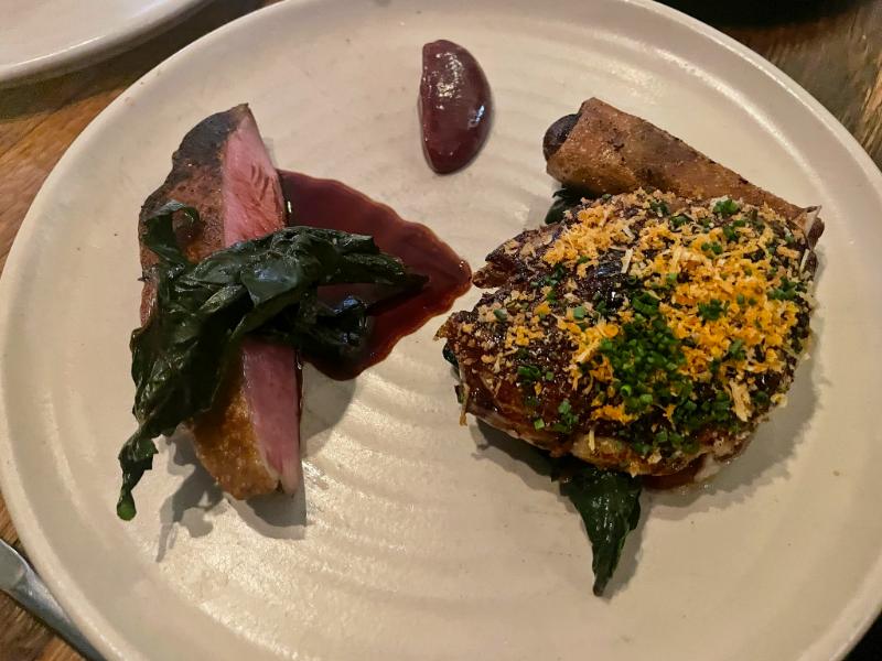 Pastilla de canard aux olives noires - Photo de Bex Walton - 101Pairing.com