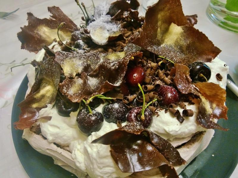 Pavlova à la cerise - Photo de H G - 101Pairing.com