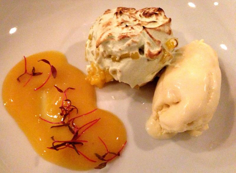 Tarte à l’abricot meringuée - Photo de Dale Cruse - 101Pairing.com