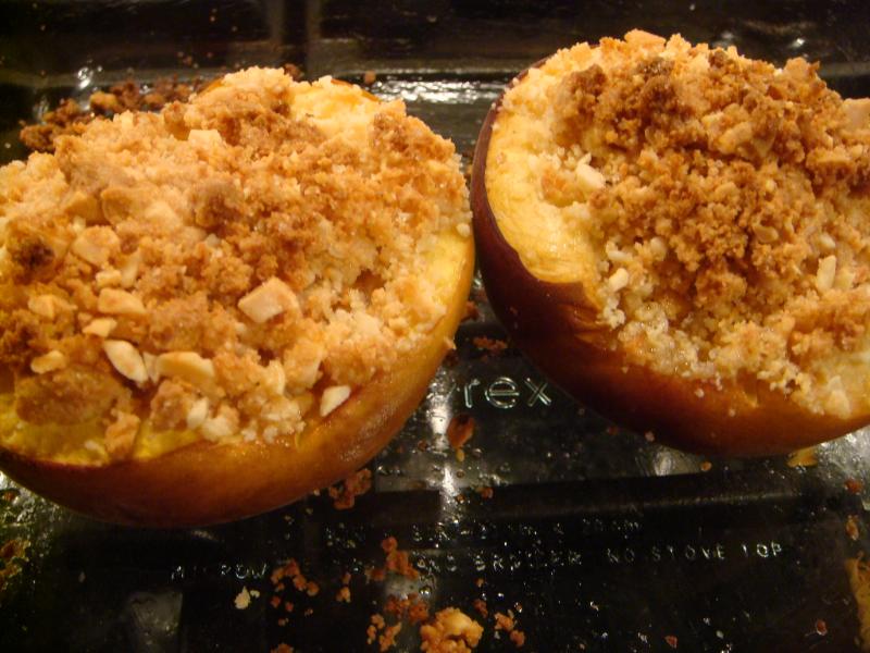 Pêches rôties aux amandes - Photo de megan.chromik - 101Pairing.com