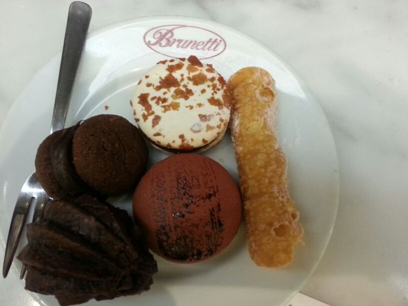 Petit four sec - Photo de Jack at Wikipedia - 101Pairing.com