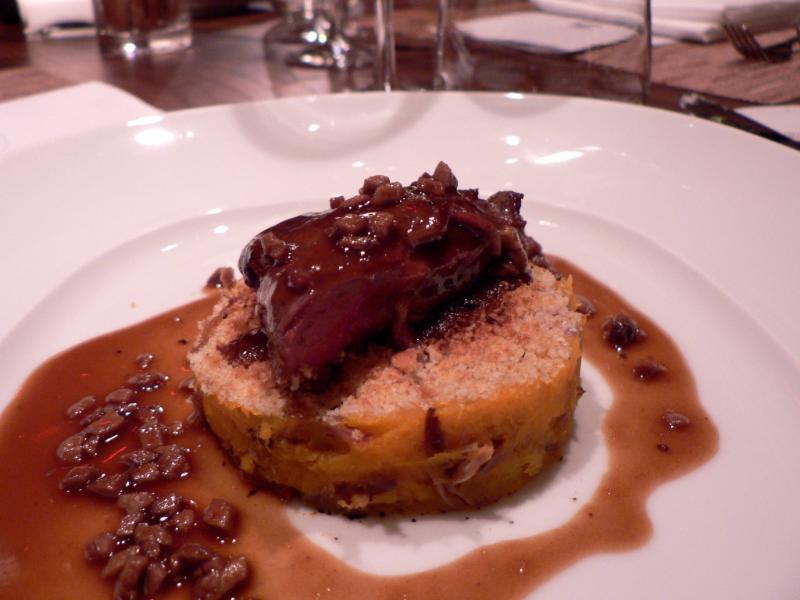 Pigeonneau rôti et farce au foie gras de canard - Photo de stu_spivack - 101Pairing.com