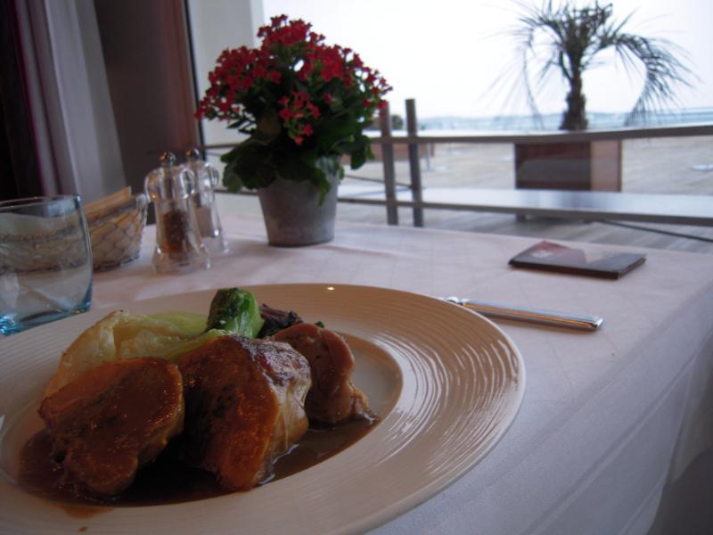 Pintade farcie aux cèpes - Photo de patrick janicek - 101Pairing.com