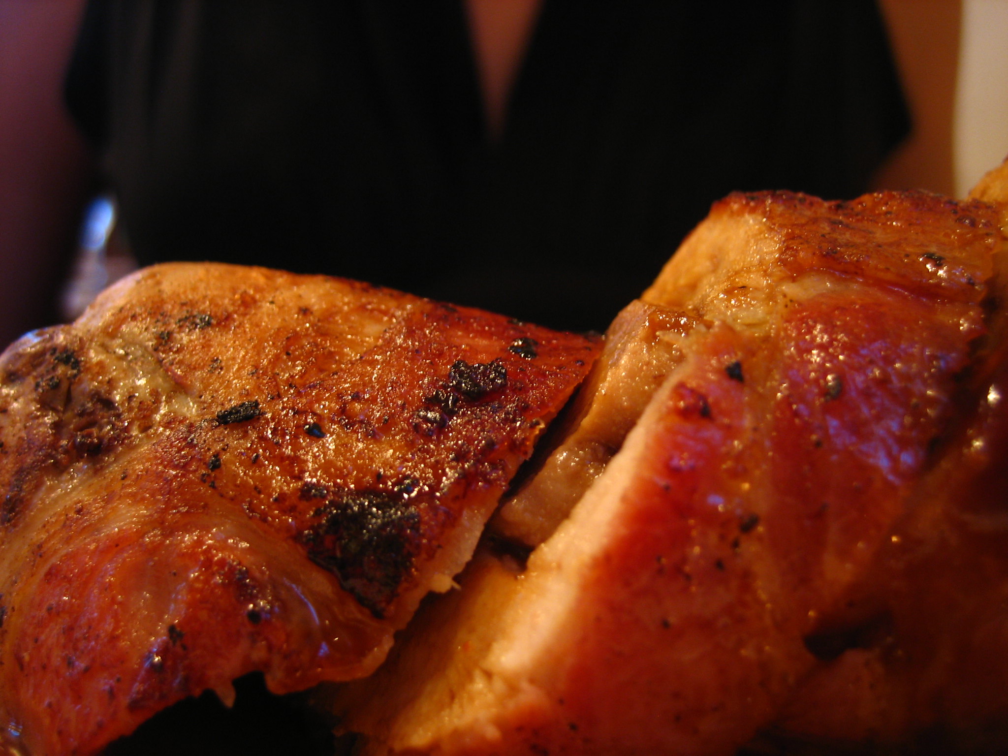 Pintade rôtie à la broche - Photo de Jeremy Keith - 101Pairing.com