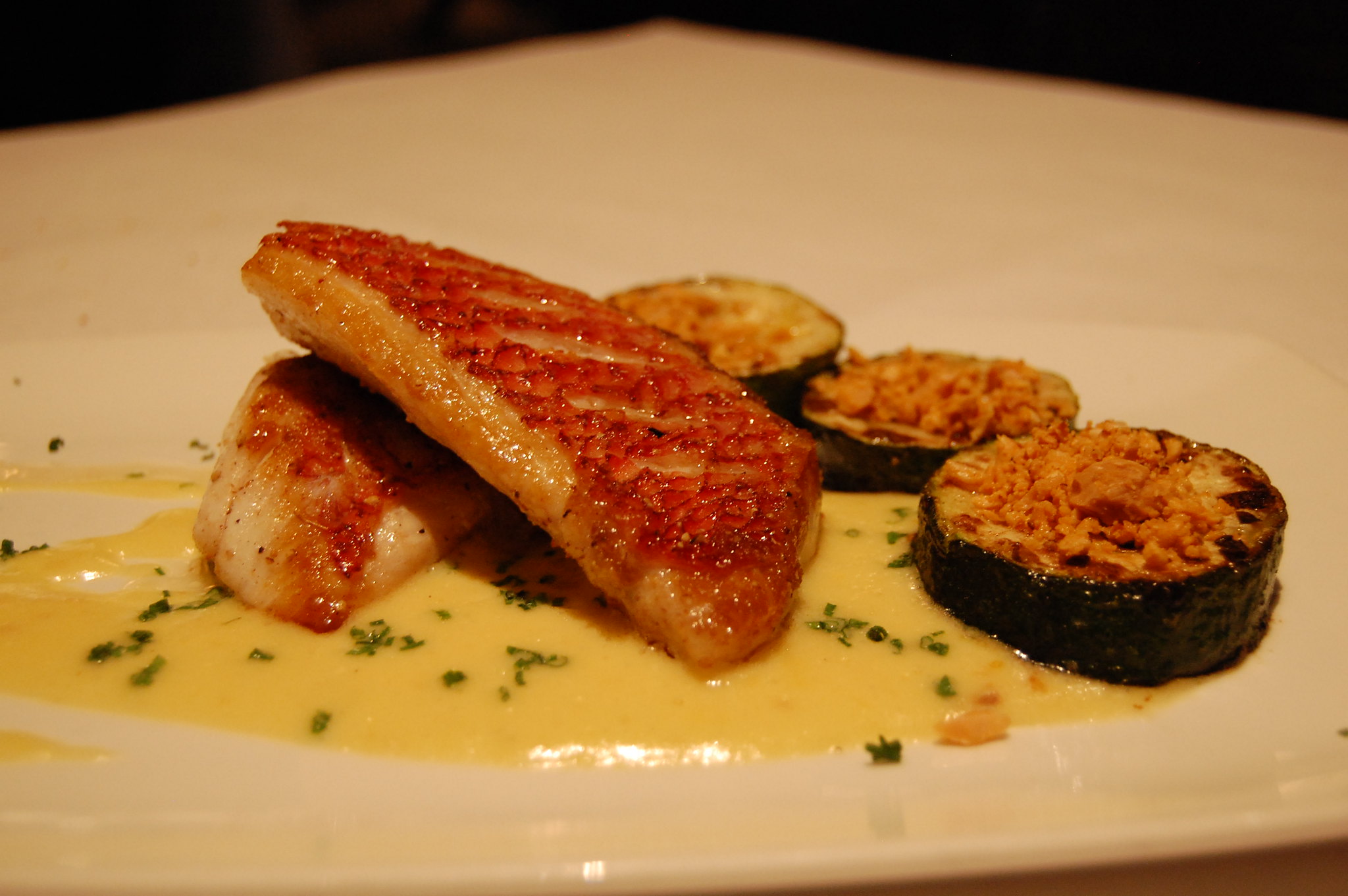 Filet de flétan sauce hollandaise - Photo de stu_spivack - 101Pairing.com