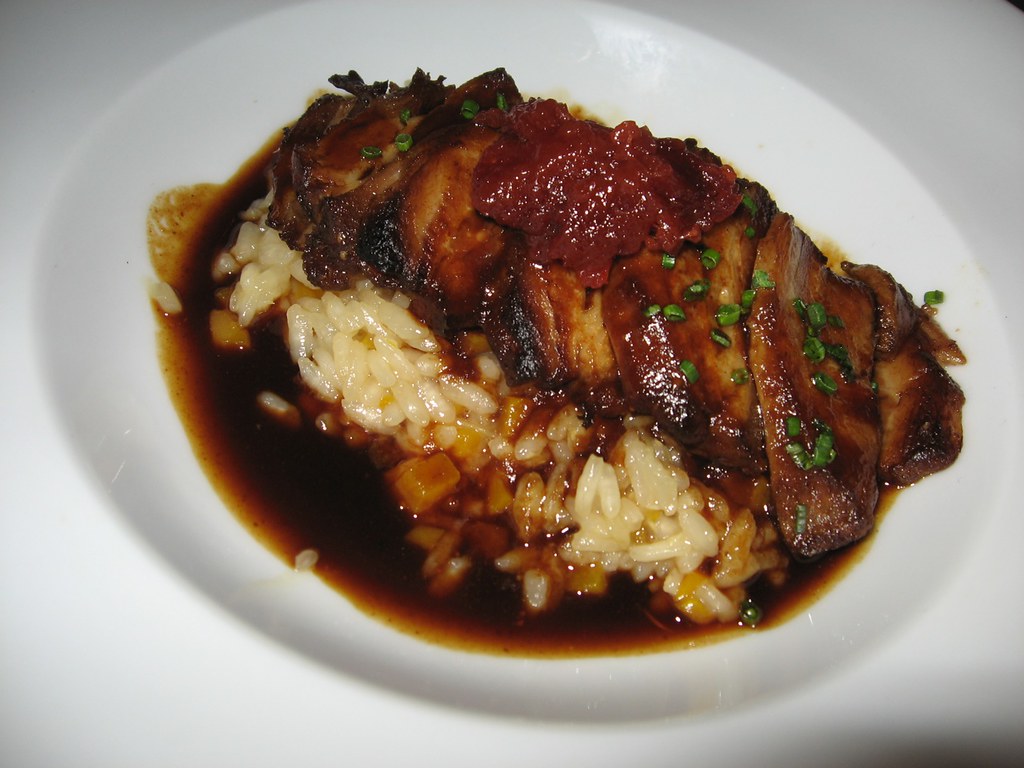 Poitrine de porc confite marinée aux épices douces et à l&rsquo;huile d&rsquo;olive - Photo de Arnold Gatilao - 101Pairing.com